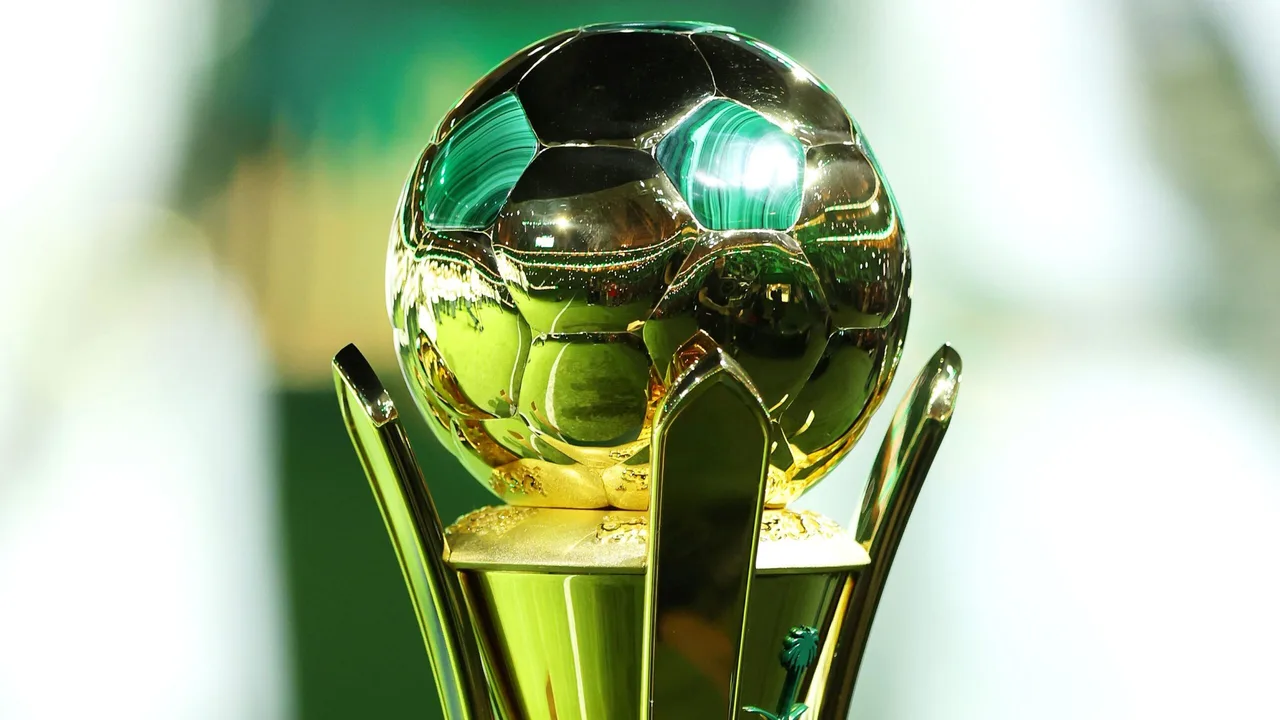 موعد نهائي كأس الملك السعودي بين ناديي الهلال ونظيره فريق الخلود